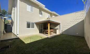 Imagem 3: Lindo Sobrado com 4 quartos sendo 1 suite, wc social, lavabo, salas de estar e jantar, coz