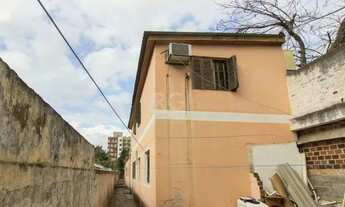 Imagem 3: Casa para Venda - 700m², 4 dormitórios, sendo 1 suites, 3 vagas - Menino Deus