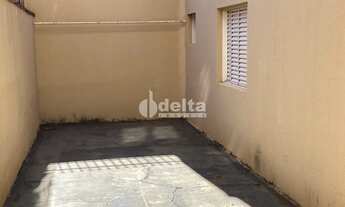 Imagem 4: Casa para aluguel, 3 quartos, 1 suíte, 2 vagas, Umuarama - Uberlândia/MG