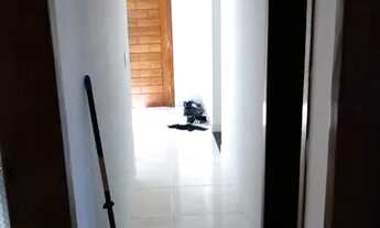 Imagem 3: Quarto em Apartamento Limpo e Arejado