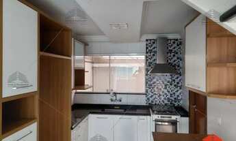 Imagem 2: Sobrado de Condomínio Santa Clara com 2 Suítes, 2 vagas e Área Gourmet