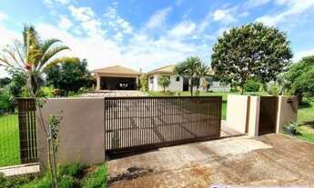 Imagem 3: Casa à venda em Condomínio Fechado, 2.500m2 (Terreno) e 5 Suítes