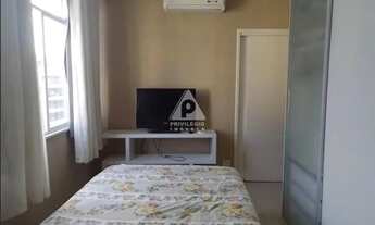 Imagem 5: Oportunidade no Largo do Machado - Quarto e sala com vaga totalmente reformado