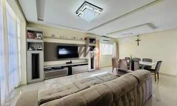 Imagem 2: Casa de Alto Padrão com 3 Dormitórios Sendo 1 Suíte