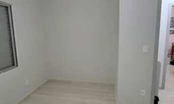 Imagem 3: Quarto em casa Quarto com aluguel por R$1.300 /mês