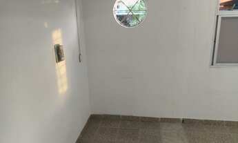 Imagem 6: Alugo uma casa Casa com 1 dormitório