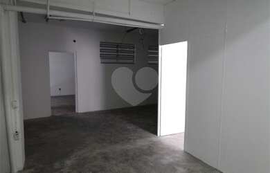 Imagem 5: Casa Comercial com 277 m2 com 12 salas e 2 vagas no Planalto Paulista - SP