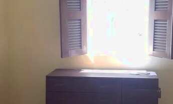 Imagem 6: ALUGA-SE CASA NA PRAIA DE IRACEMA COM 03 QUARTOS E QUINTAL ESPAÇOSO