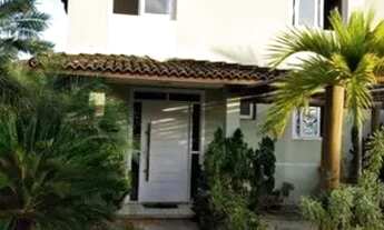 Imagem: Casa com 4/4 em condomínio fechado em Patamares