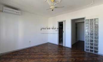 Imagem 2: 01 dormitório no centro com elevador