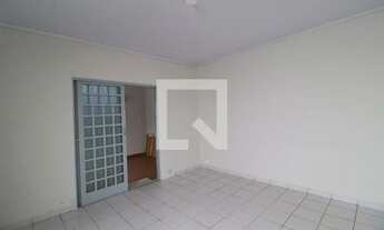 Imagem 4: Casa para Aluguel - Martins, 2 Quartos, 300 m2