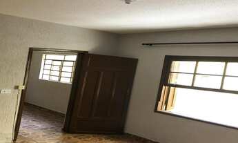 Imagem 4: 01 quarto, sala, cozinha e WC