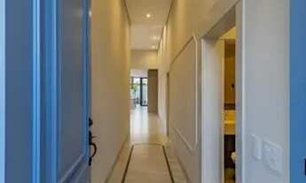 Imagem 4: Casa de condomínio térrea para venda possui 235 metros quadrados com 3 quartos