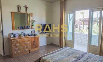 Imagem 2: Excelente casa 1 suíte mais 2 quartos e amplo terreno no Bairro Iririú