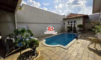 Imagem 3: Casa em Condomínio para Locação em Manaus, Flores, 4 dormitórios, 2 suítes, 4 banheiros, 4