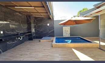 Imagem 1: Casa jardim Riviera com piscina