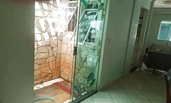 Imagem 3: Casa para venda tem 160 metros quadrados com 2 quartos