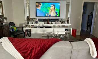 Imagem 3: Vende-se luxuosa casa com 4 suítes e 430m² - Gramado