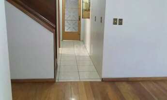 Imagem 6: Casa com 4 dormitórios sendo que um deles é uma suíte e 2 vagas, bairro Teresópolis, Porto