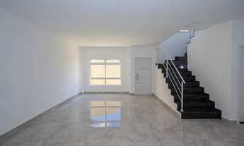 Imagem: Sobrado com terraço a venda no Hauer/Boqueirão