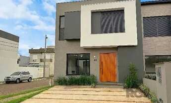 Imagem 2: Casa Condominio em Porto Alegre, no bairro Hípica, com 3 dormitório(s), e 3 banh