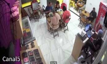 Imagem: Pizzaria e Sorveteria em pleno funcionamento!