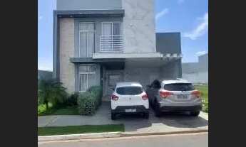 Imagem: Sobrado à venda em condomínio fechado