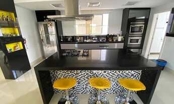 Imagem 6: Boulevard Lagoa - Mansão com vista panorâmica para o Mestre Álvaro com 4 suítes!!