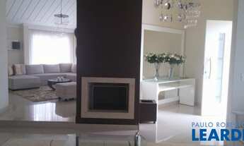 Imagem 4: CASA EM CONDOMÍNIO - CONDOMÍNIO ARUJÁ 5 - SP