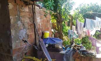 Imagem 2: QR 307, Lote com barraco de 1 quarto sala cozinha e banheiro R$ 99.000