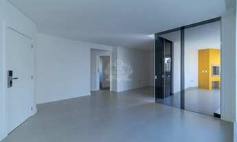 Imagem 7: 3 SUÍTES FRENTE PARA AVENIDA