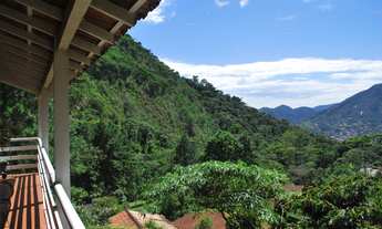 Imagem: Cascata dos Amores - casa estilo vila italiana