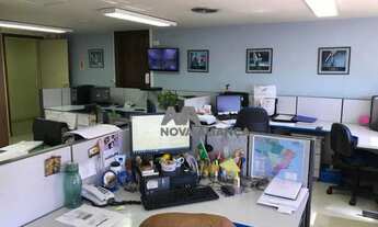 Imagem 5: Maravilhoso escritório, luxuosamente montado