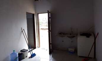 Imagem 2: Chácara com 4.000 metros quadrados. Excelente casa com 3 quartos