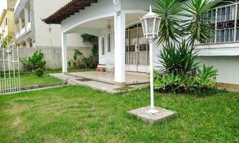 Imagem: Casa 4 quartos com suite - Centro