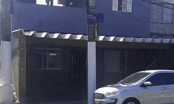 Imagem: Alugo casa com 2 moradias na parte térrea