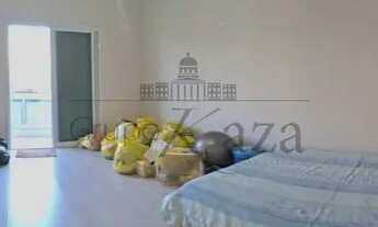 Imagem 3: Lindo Sobrado 230m² - 4 drm sendo 1 suíte com closet, sacada, quintal gourmet, 4 vagas