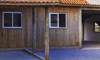 Imagem 7: Casa em Imbituba, localizada no bairro Alto Arroio