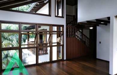 Imagem 4: Casa semi mobiliada em condomínio fechado, no Bairro Velha!