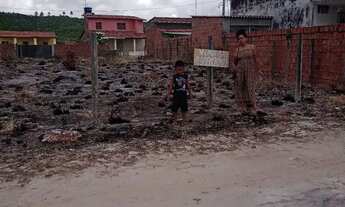 Imagem: Terreno na praia azul