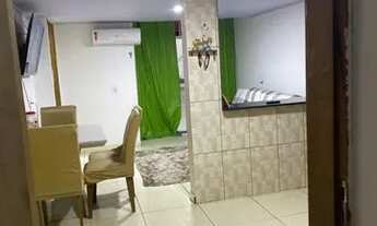 Imagem 4: Vendo três casas