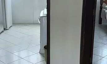 Imagem 2: Apartamento de 1/4 sala, cozinha e banheiro