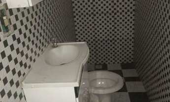 Imagem 3: Alugo casa , so tem garagem pra moto