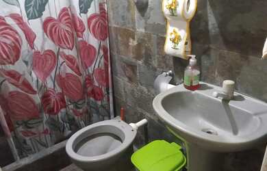 Imagem 7: Casa 2 pavimentos, frente de rua, Sulacap