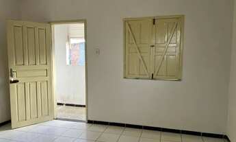 Imagem 2: Alugo kitinete no Lamarão 350,00