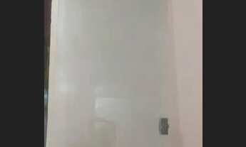 Imagem 2: Porta de vidro blindex