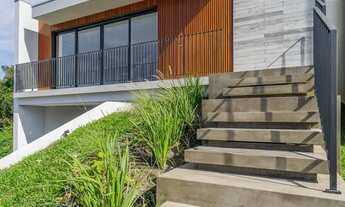 Imagem 4: Casa em Condomínio Fechado, 03 Suítes, Piscina Privativa, Santa Felicidade, Curitiba