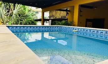 Imagem 2: Casarão luxo no Centro de N. Iguaçu piscina e 4 qts (2 suítes com closet, 1 banheira