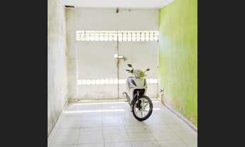 Imagem 7: Casa em rua publica