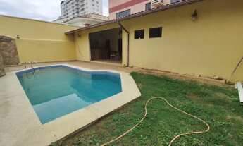 Imagem: Casa Glória c/ 6qts, sendo 2suítes, 5brs